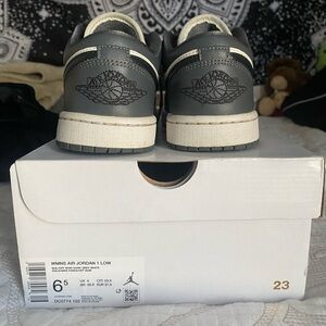 Nike Air Jordan 1 Low - Dark Gray and White